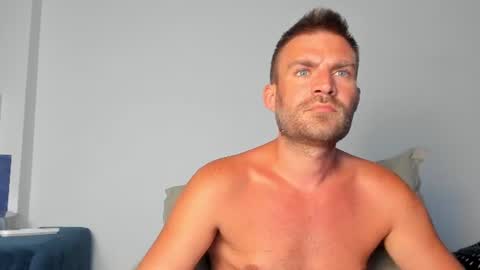 Snapshot of 10in_deluxe chatting on 5, 7, 2026 10in_deluxe online show from 5, 7, 2026
