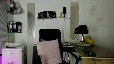 1sweetvaleria1 online show from 10, 6, 2026