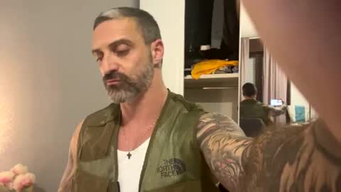 Nik online show from 3, 1, 2025