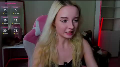Snapshot of _angeldust_1 chatting on 30, 6, 2026 Emily online show from 30, 6, 2026