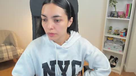 Bella Evans online show from 13, 6, 2026
