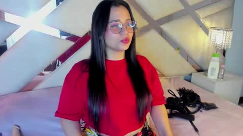 Caroline Sweet online show from 29, 12, 2024