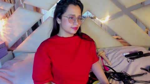 Caroline Sweet online show from 29, 12, 2024