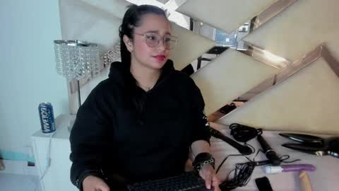 Caroline Sweet online show from 10, 1, 2025