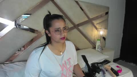 Caroline Sweet online show from 11, 1, 2025