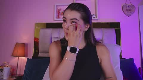Isabella online show from 9, 6, 2026