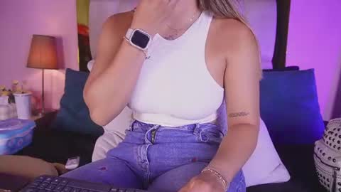 Isabella online show from 20, 6, 2026