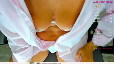_justcallme_ online show from 8, 6, 2026