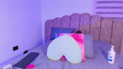 Luna online show from 7, 6, 2026