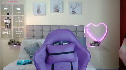 _naomi_s online show from 14, 6, 2026