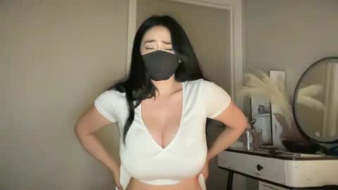 naty19 online show from 17, 6, 2026