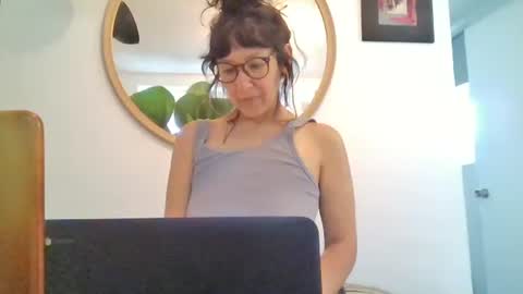 Snapshot of _tutti_frutti_ chatting on 16, 5, 2026 _tutti_frutti_ online show from 16, 5, 2026