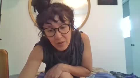 Snapshot of _tutti_frutti_ chatting on 5, 6, 2026 _tutti_frutti_ online show from 5, 6, 2026