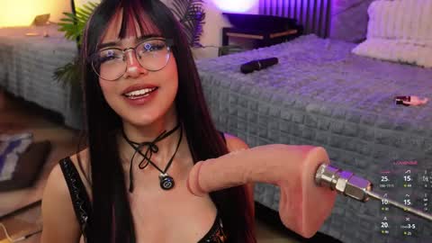   online show from 15, 5, 2026