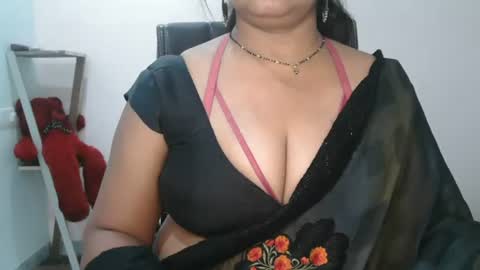 Snapshot of aaradhya_sexy_88 chatting on 20, 7, 2026 aaradhya_sexy_88 online show from 20, 7, 2026