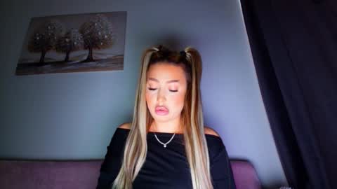 abella_soleill online show from 2, 2, 2026