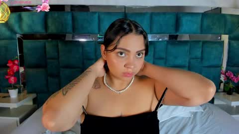 abril_gomez_11 online show from 31, 5, 2026