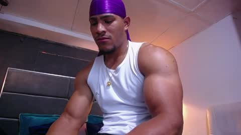 adam_fit19cm online show from 1, 4, 2026
