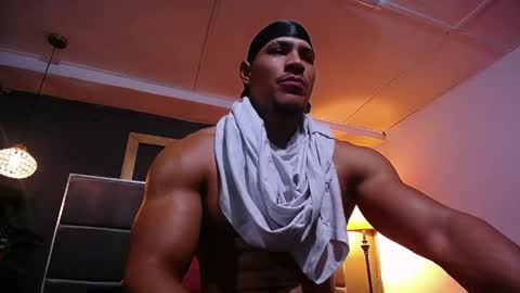adam_fit19cm online show from 5, 5, 2026