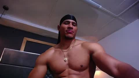 adam_fit19cm online show from 30, 5, 2026