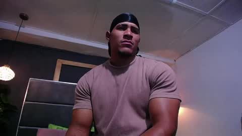 adam_fit19cm online show from 31, 5, 2026