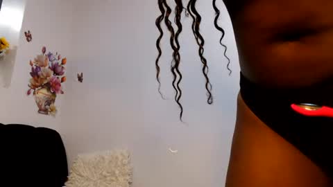 Snapshot of addictive_lola chatting on 19, 7, 2026 Lola online show from 19, 7, 2026