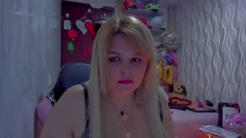 adriiana_fox_ online show from 8, 6, 2026