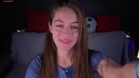 agnes wells online show from 15, 6, 2026