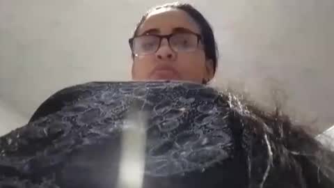 aisha koswell3 online show from 1, 6, 2026