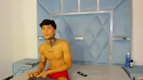aishaxht online show from 20, 6, 2026
