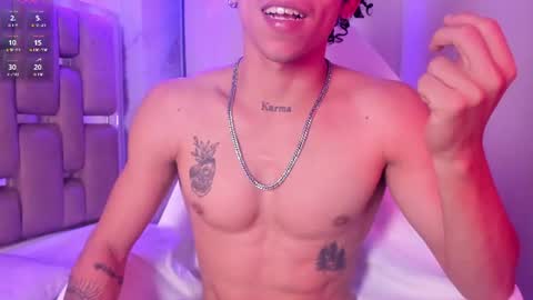 akazaboy online show from 11, 6, 2026