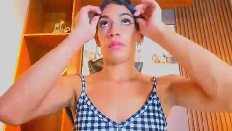 Alahia Rodriguez online show from 18, 6, 2026