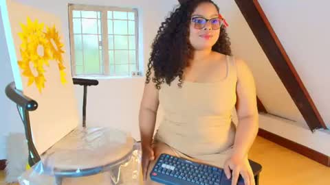 Alana Gmez  online show from 15, 6, 2026