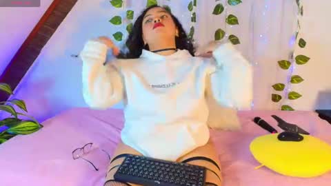 Alana Gmez  online show from 18, 6, 2026