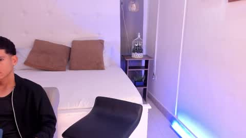 alejo_exotic online show from 19, 5, 2026