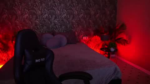 aleksaloree online show from 10, 6, 2026