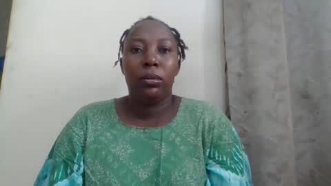 Noreen Kennth and Emilly online show from 19, 5, 2026