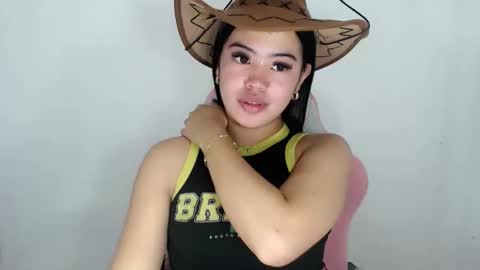 alesha_vibe_me online show from 8, 6, 2026