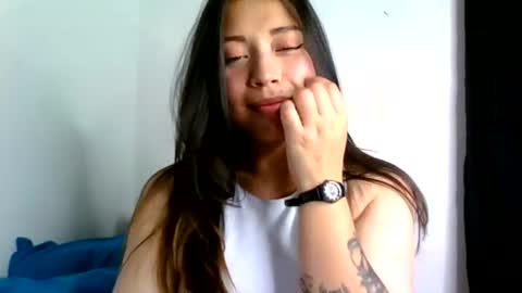 QUEEN OFF MILk  IM BACK  15 NOV online show from 14, 6, 2026
