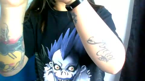 QUEEN OFF MILk  IM BACK  15 NOV online show from 15, 6, 2026