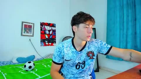 Snapshot of alessandro_dybala chatting on 1, 6, 2026 Alessandro Dybala online show from 1, 6, 2026