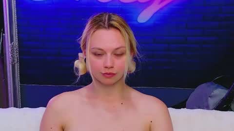 alessiacroft online show from 27, 6, 2026