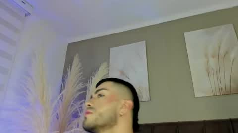 Alexander Diaz online show from 1, 6, 2026