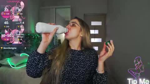 alexandracandy online show from 12, 5, 2026