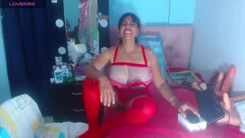 alexaqueenn online show from 16, 5, 2026