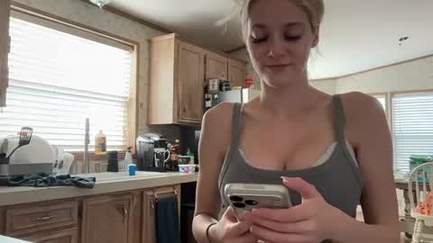 alexispaige06 online show from 14, 6, 2026