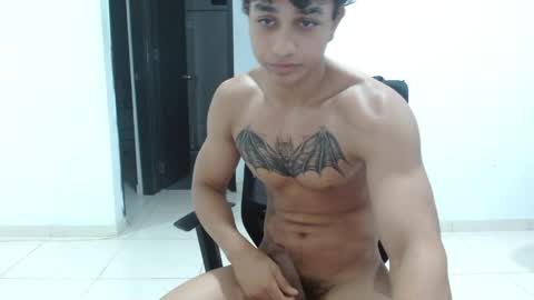 Snapshot of alfred_cantillo chatting on 8, 6, 2026 alfred_cantillo online show from 8, 6, 2026