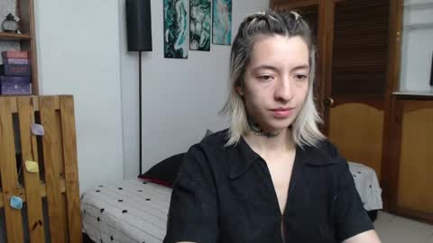 alicee_logan_ online show from 27, 5, 2026