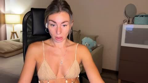 Daniella online show from 24, 6, 2026