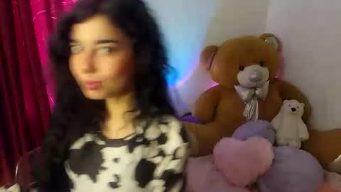 Alicekingdom online show from 11, 6, 2026